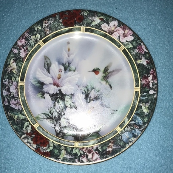 The Ruby-Throated Hummingbird by Lena Liu W. S. George Fine China circ. 1992 NEW - Picture 1 of 9